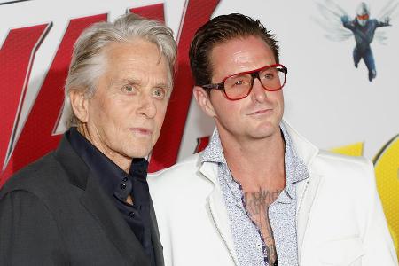 Michael Douglas (l.) und sein Sohn Cameron Douglas bei einer Veranstaltung im Jahr 2018.