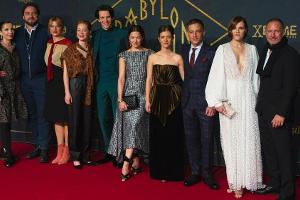 Im Dezember 2019 kam der Cast von "Babylon Berlin" zur Premiere der dritten Staffel in Berlin zusammen.