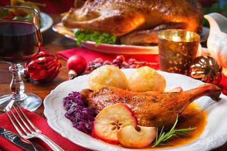 Ist das Weihnachtsessen zu fettig, kann Sodbrennen die Folge sein.