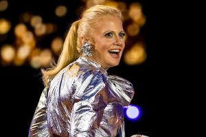 Barbara Schöneberger, hier beim Deutschen Radiopreis, wird "Zeugnis für Deutschland" moderieren.