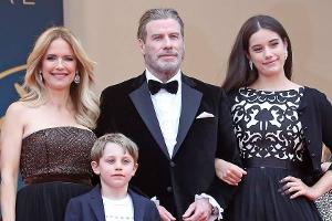 Kelly Preston und John Travolta mit den Kindern Benjamin und Ella in Cannes 2018.