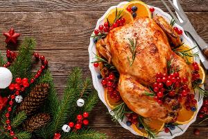 Die gute alte Weihnachtsgans ist das beliebteste Essen am 1. Weihnachtstag.