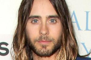 Jared Leto, hier während eines Events in Beverly Hills, währe beinahe beim Klettern abgestürzt