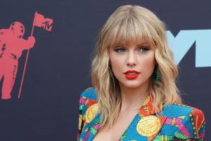 Taylor Swift appelliert an ihre Fans: "Jetzt ist die Zeit, Pläne zu streichen."