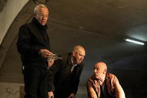 "Tatort: Niemals ohne mich": Unter einem Bahnbogen wurde die tote Monika Fellner (Melanie Straub) gefunden - Rechtsmediziner...