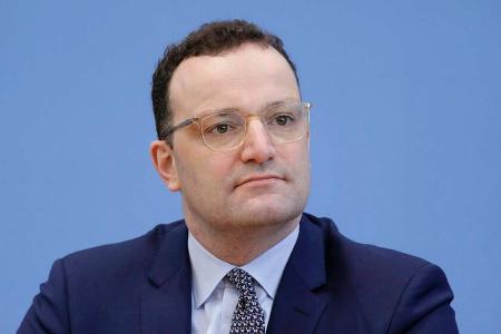 Gesundheitsminister Spahn ist aktuell nicht nach feiern zumute