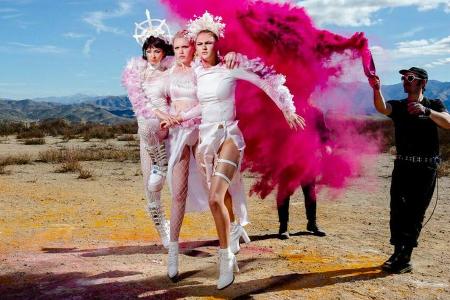 Das Shooting im Burning-Man-Look stellte die Nachwuchs-Models vor große Herausforderungen