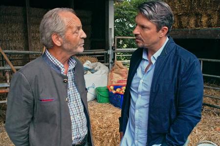 Hardy Krüger jr. im Gespräch mit Bio-Bauer Stephan Kreppold.