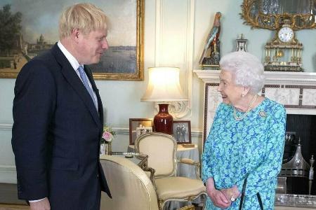 Die Queen hat Boris Johnson zuletzt am 11. März persönlich getroffen.