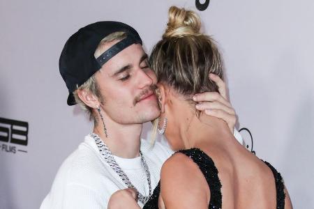 Justin Bieber mit Ehefrau Hailey bei der Premiere zu 