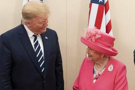 Donald Trump und Queen Elizabeth II. bei einem Treffen