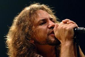 Pearl-Jam-Sänger Eddie Vedder bei einem Konzert der Band in Mailand 2016