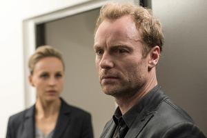 "Ein Mann unter Verdacht": Das Vertrauensverhältnis zwischen Lavinia Bertok (Petra Schmidt-Schaller) und Thomas Altmann (Mar...