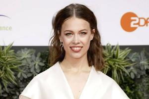 Paula Beer bei der Verleihung des Deutschen Filmpreises 2019 in Berlin.