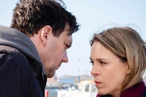 Alexander "Sascha" Bukow (Charly Hübner) stellt Katrin König (Anneke Kim Sarnau)  zur Rede