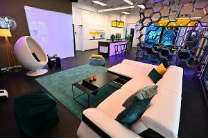 Im Glashaus können die Bewohner dem Luxus frönen