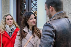 "Sturm der Liebe": Ein zufälliges Treffen zwischen Franzi (l.) und Tim spielt Nadja in die Karten