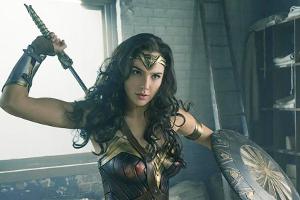 "Wonder Woman": Diana (Gal Gadot) weiß sich zu wehren