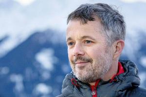 Frederik von Dänemark hat sich beim Skifahren verletzt