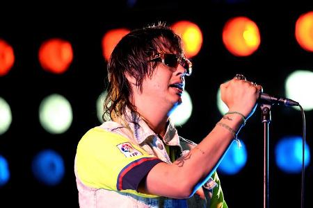 Sänger Julian Casablancas kehrt mit The Strokes auf die große Bühne zurück