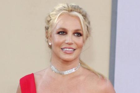 Britney Spears hat sich einen Mittelfußknochenbruch zugezogen