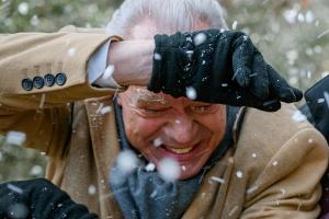 Werner Saalfeld (Dirk Galuba) in der Schneesturmfolge (3333) der Telenovela "Sturm der Liebe", die am 3. März ausgestrahlt wird