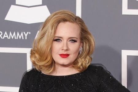 Adele rockte am Wochenende die Hochzeit ihrer besten Freundin.
