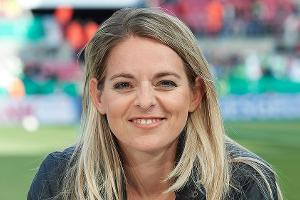 Nia Künzer, Fußballerin und ehemalige Nationalspielerin, ist die Frauenfußball-Expertin der ARD
