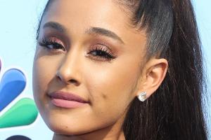 Ariana Grande ist in ihren Gedanken immer noch bei den Opfern von Manchester