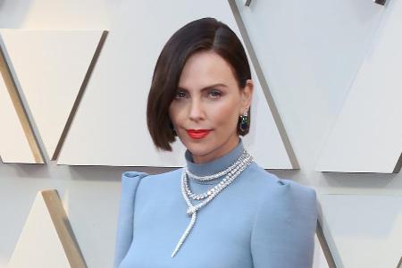 Charlize Theron war nach einem Lachflash fünf Tage lang im Krankenhaus