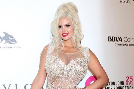 Sophia Vegas schwebt weiter im Mutterglück