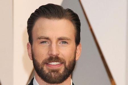Chris Evans überraschte seine alten Kumpels und kam zum Klassentreffen in Massachusetts