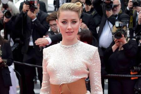 Mit ihrem Traum aus Pailletten stahl Amber Heard allen die Show