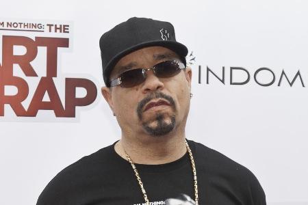 Nicht ein bissiger Hund, sondern Rapper Ice-T entpuppt sich als der größere Postboten-Schreck