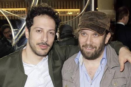 Fahri Yardim (l.) und Christian Ulmen spielen in 