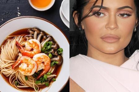 Kylie Jenner ist ein bekennender Ramen-Fan! Der Reality-Star hat sogar sein ganz eigenes Ramen-Rezept kreiert und wurde dafü...
