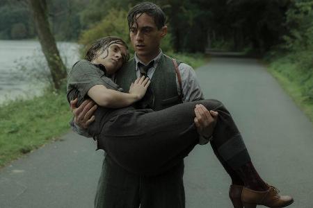 Liv Lisa Fries und Volker Bruch werden auch in Staffel drei von 