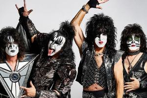 Verabschieden sich nach 45 Jahren im Musik-Geschäft endgültig: KISS