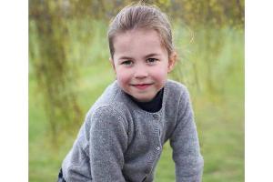 Eines der Bilder, die zu Prinzessin Charlottes viertem Geburtstag veröffentlicht wurden
