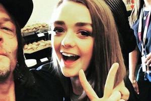 Norman Reedus ist wohl ein großer Fan von Maisie Williams