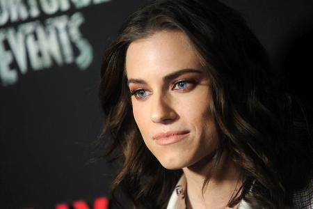 Allison Williams auf einer Premiere