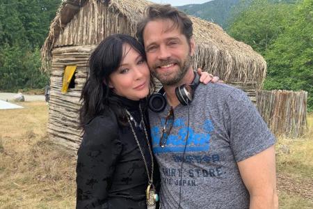 Shannen Doherty und Jason Priestley wiedervereint am Set des 