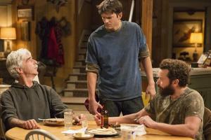 Ashton Kutcher (Mitte) und seine "The Ranch"-Kollegen können sich über einen runden Abschluss der Serie freuen