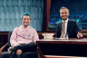 YouTuber Rezo besuchte Jan Böhmermann in seiner Show "Neo Magazine Royale" als Star-Gast