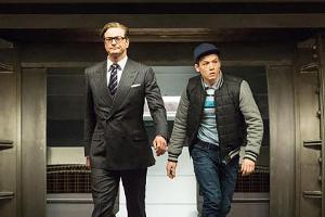 "Kingsman: The Secret Service": Nachdem Geheimagent Harry Hart (Colin Firth, l.) "Eggsy" (Taron Egerton) aus dem Knast gehol...