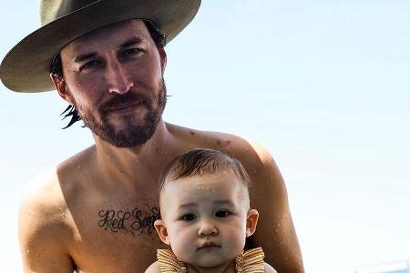 Süßer Schnappschuss: Kate Hudsons Freund Danny Fujikawa und die gemeinsame Tochter Rani Rose