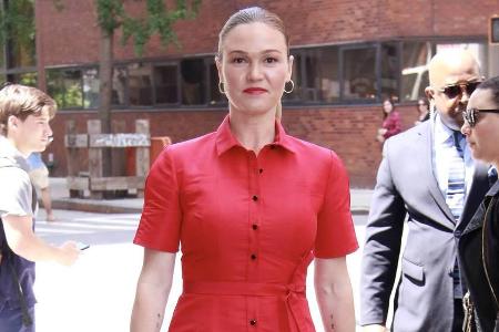 Julia Stiles auf Promotour zu ihrer Serie 