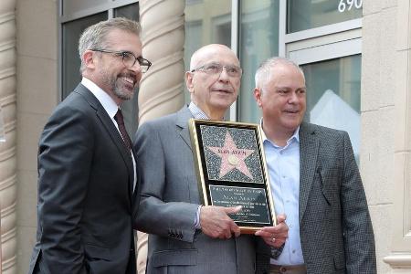 Steve Carell, Alan Arkin und Matthew Arkin (vlnr.) bei der Zeremonie