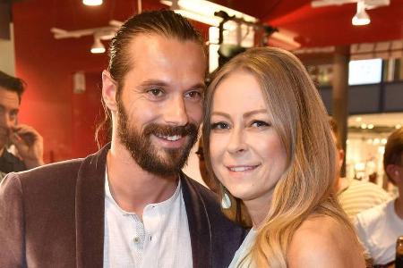 Ihr Neuer: Jenny Elvers und Model-Freund Simon Lorinser