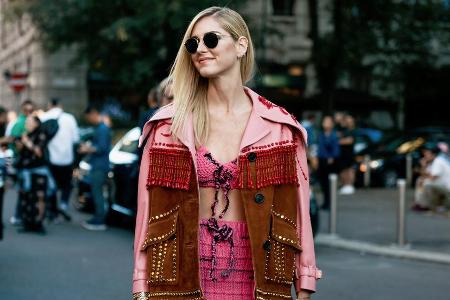 Lederjacken im Cowboy-Stil sind angesagt: Fashionbloggerin Chiara Ferragni weiß, wie man das Kleidungsstück perfekt stylt